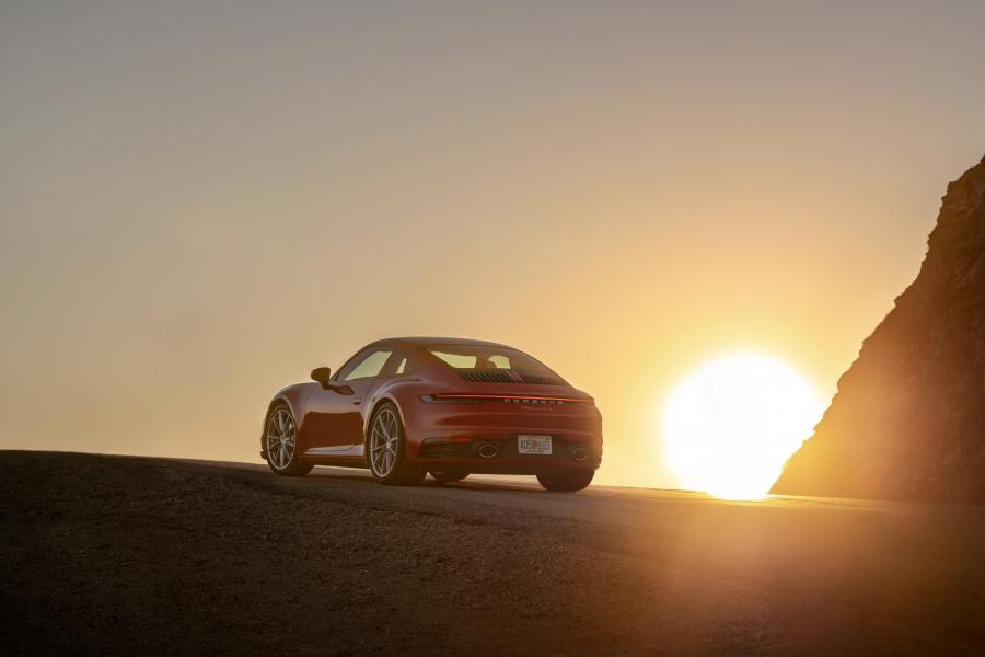  Porsche 911 Carrera S (992) 2019 года  (NA) (фото 22 из 31)
